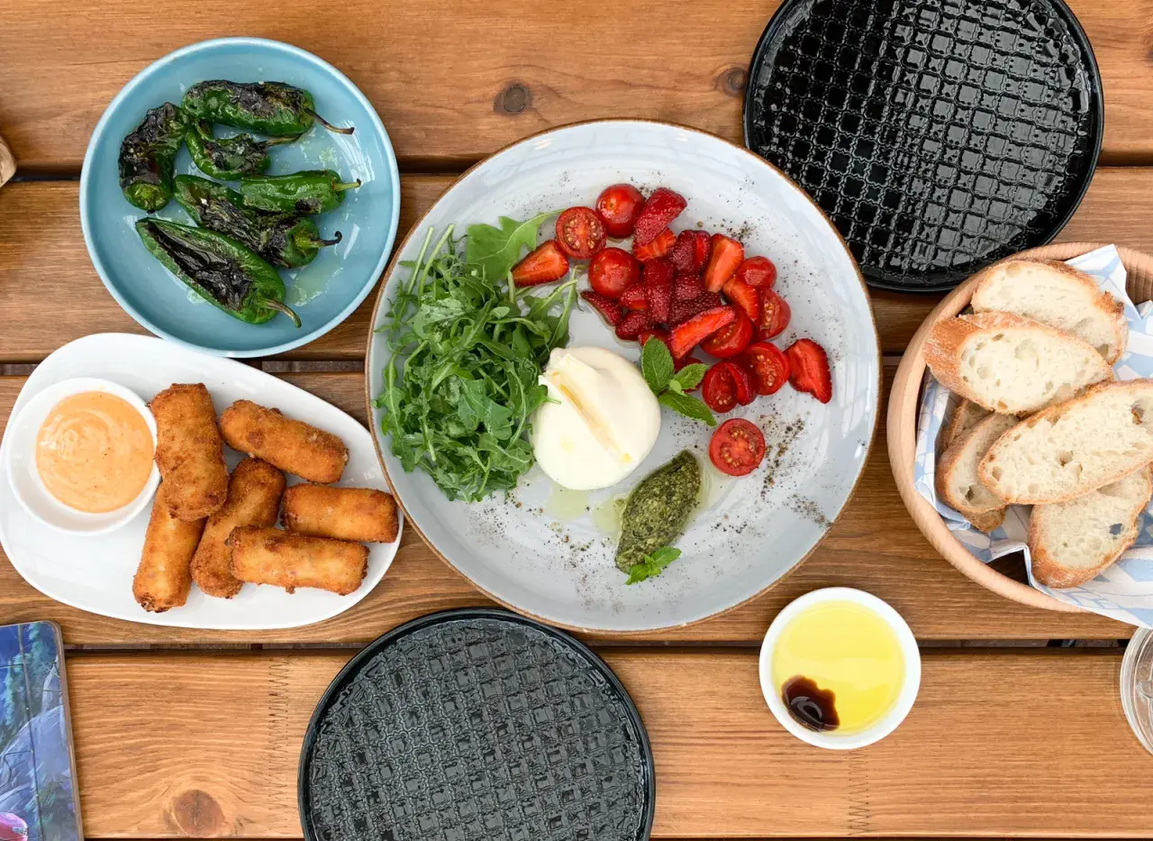 Gdzie zjeść w Druskiennikach? Odkryj najlepsze restauracje i dania